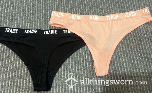 Tradies Cotton Thongs In Black And Peach $30aud