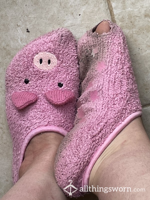 ‼️ Sale Was £12 ‼️ Trashed Holey Dirty Slipper Socks