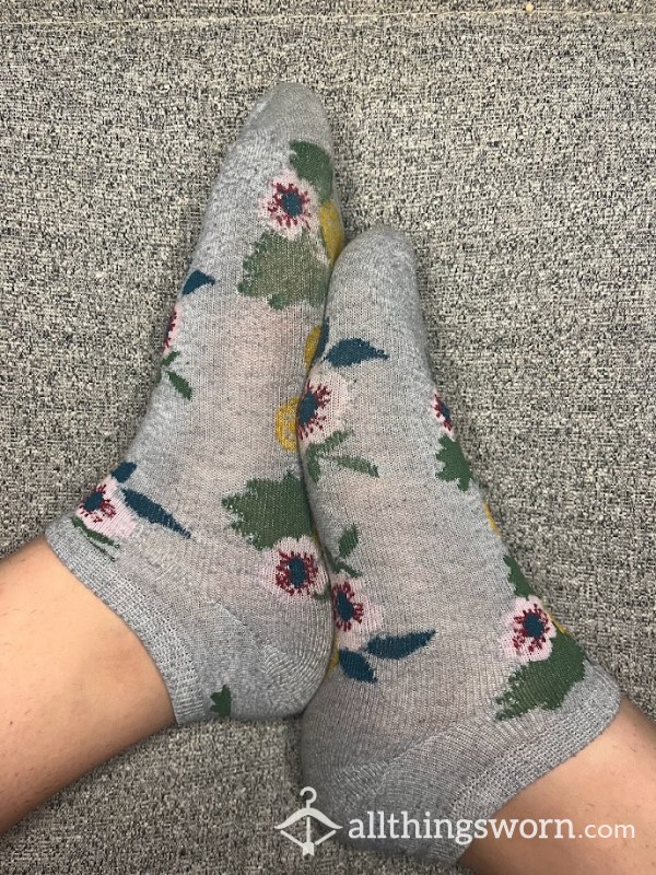 "Trellis Leaves" Socks