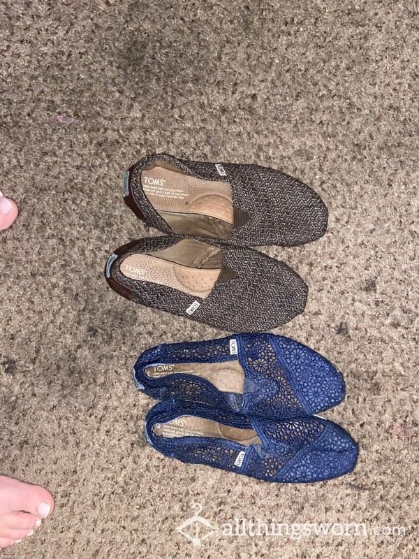 Two Pairs Of TOMS