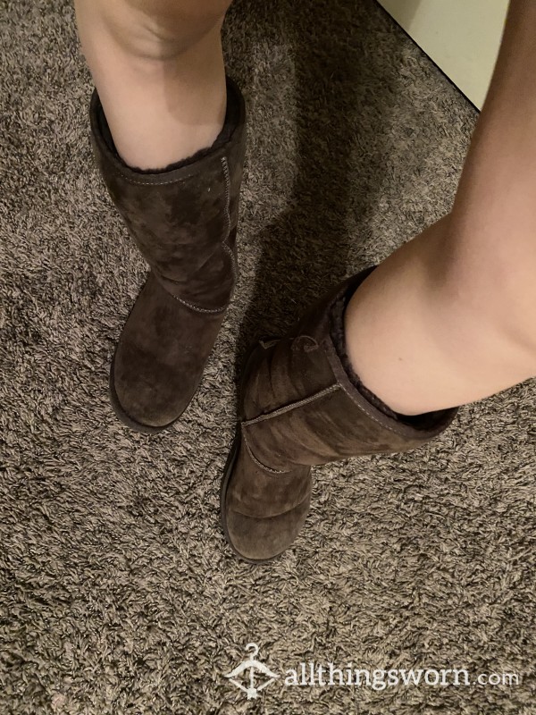 Ugg Boots, Been Wearing For 5+ Years With Socks &/or Barefoot