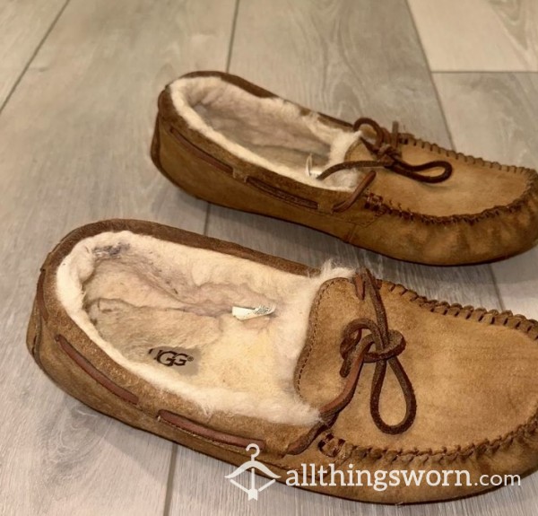 Ugg Moccasins/ Slippers
