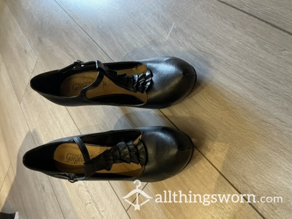 UK 8 Black Heeled Shoes