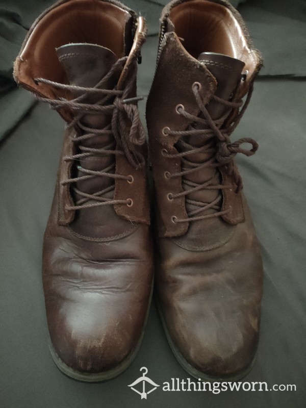 UK Size 10 Timberland Boots 🌸