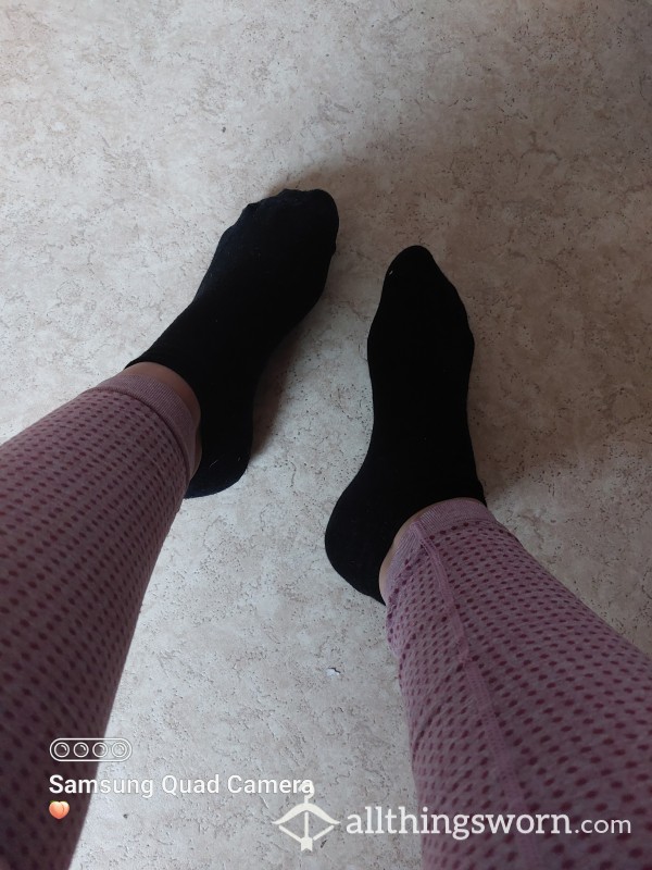 Used Black Ankle Socks Size 7 24 Hour Wear