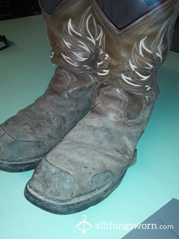 Used Boots Size 13