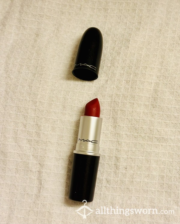 Used Classic Mac Lipstick In “Ruby Woo” 💋