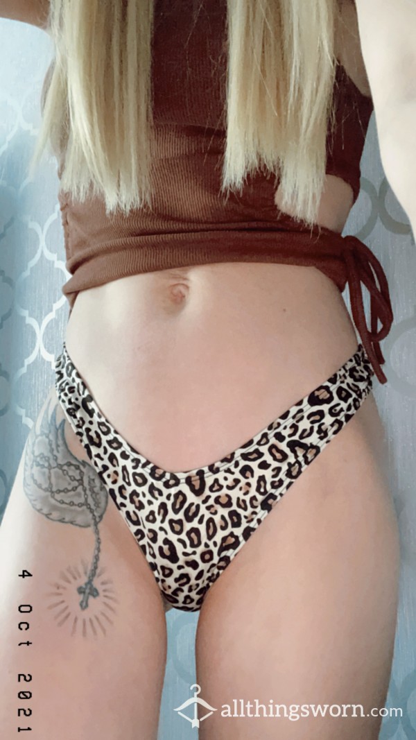 Used Ladies Leopard Print Thongs