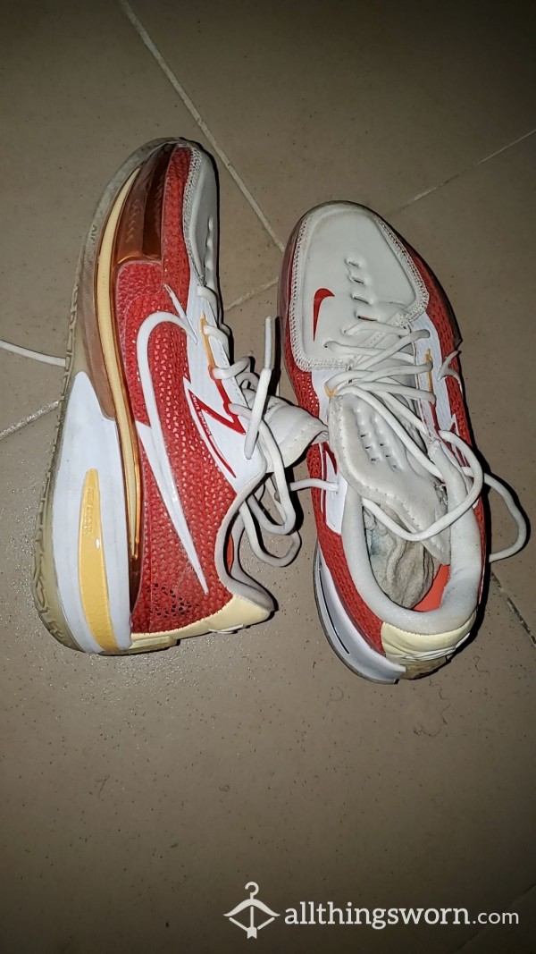 Used Nike Gt Cut, Basketball Shoes.