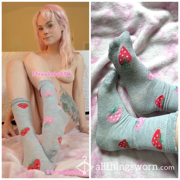 Used Strawberry Socks | Scalloped Gray Ankle Socks | Cute, Kawaii, Ddlg | Scented, Smelly, Sweaty | Xs