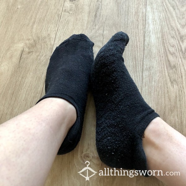 Used Thick Black Ankle Socks