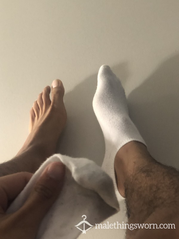 Used White No-show Socks