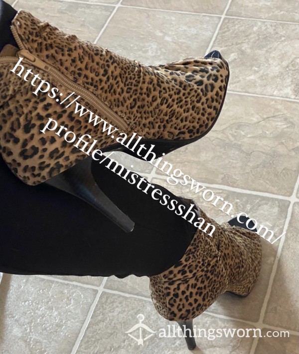 Used Women’s City Streets Animal Print Open Toed Ankle Boots Size 8.5