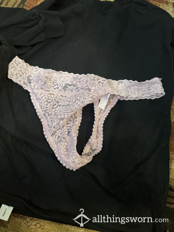 Uses Lace Thongs