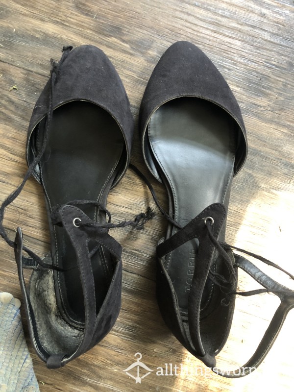 Smelly Dirty Very Used Flat Black Shoes W/ Perfect Side Holes Big Feet