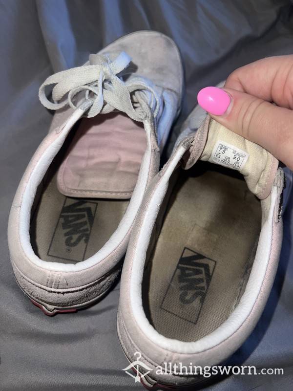 Very Used Strong Scent Vans Size 9