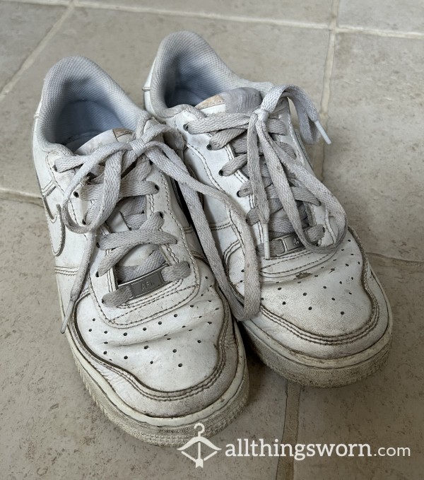 Very Well Worn Air Force 1s