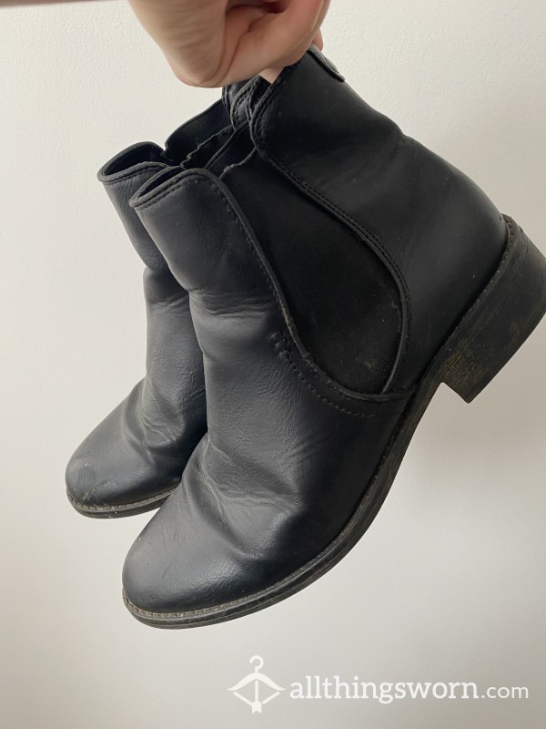 Very Well Worn Black Ankle Boots