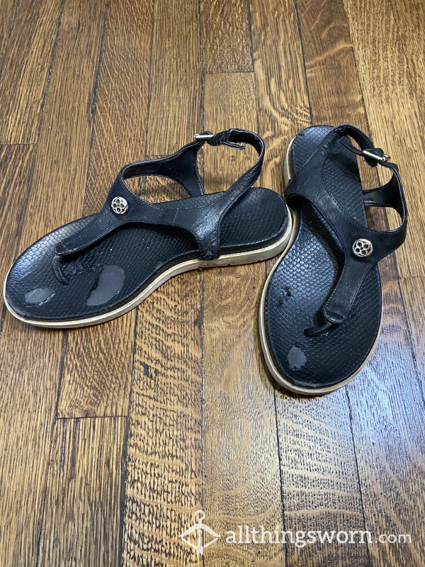 Very Well Worn Sandals (Ebony, Petite, 7.5, Ripped, Torn)