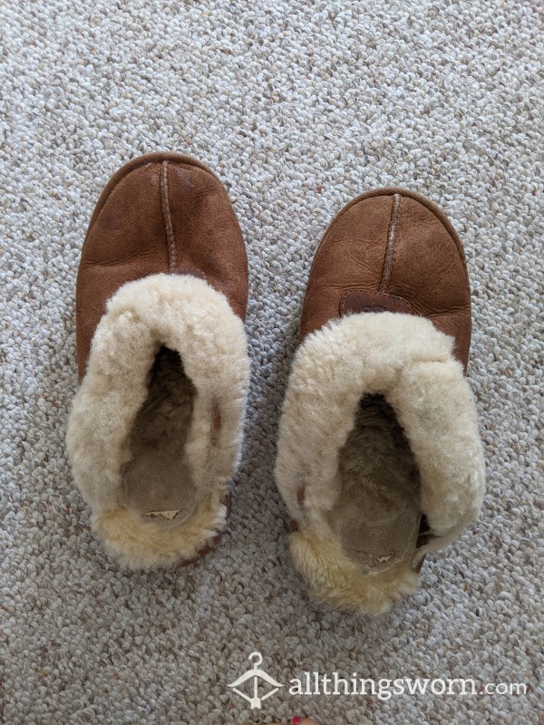 UNAVAILABLE Very Well Worn Smelly Ugg Slippers