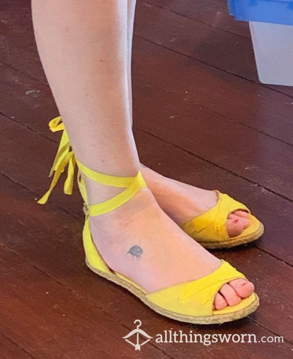 Very Well Worn Yellow Laced Slip Ons, Size 8