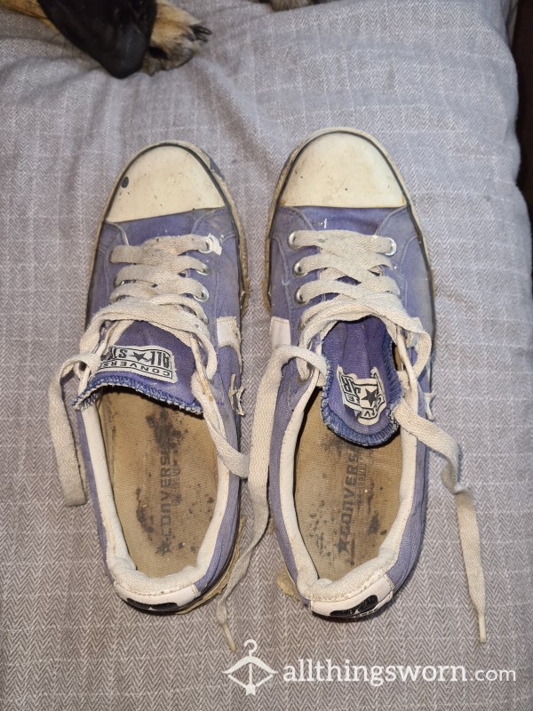 Very Well Worn/trashed Converse Uk7