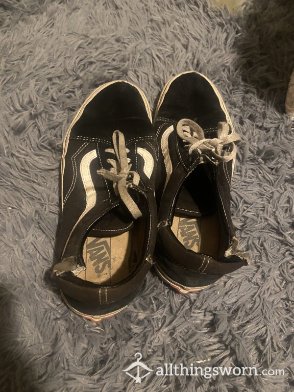 Very-Worn And Old Womens 10 Vans