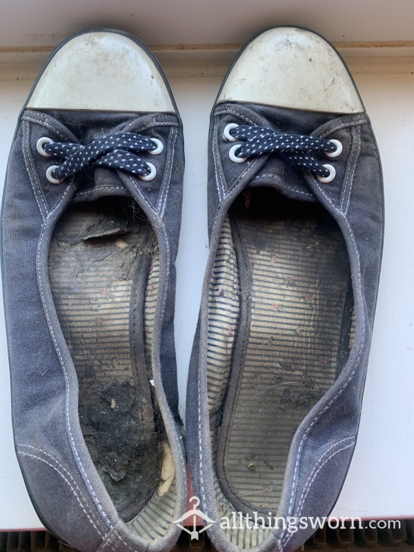 Very Worn And Stinky Slip On Flat Shoes