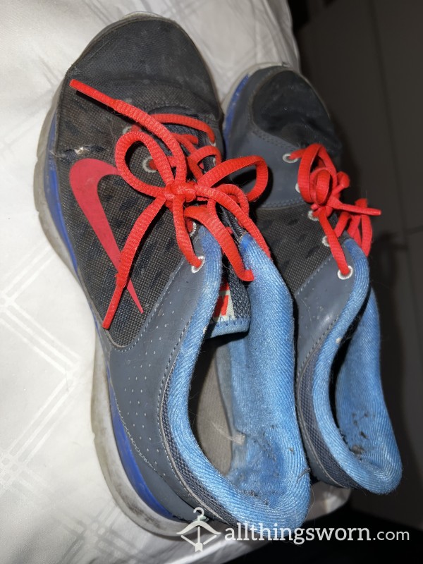 Very Worn Out Sneakers Size 8.5 Used For Working Out