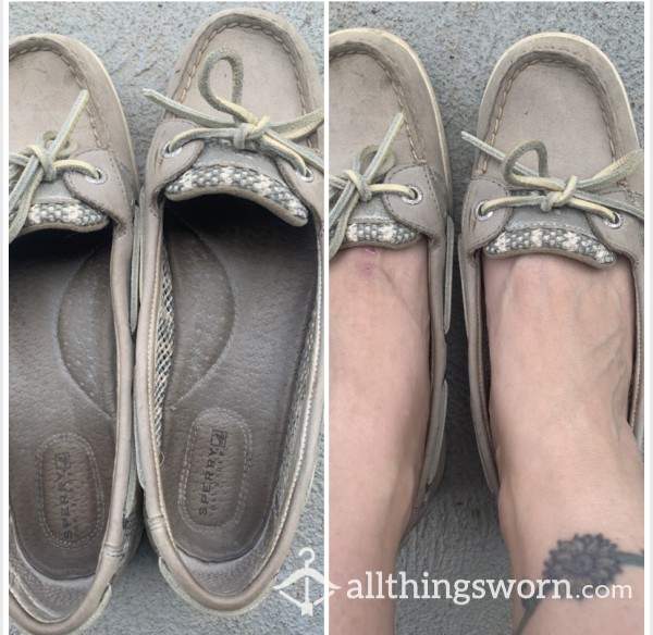 Very Worn , Stinky Sperry Top Siders Flat Shoes