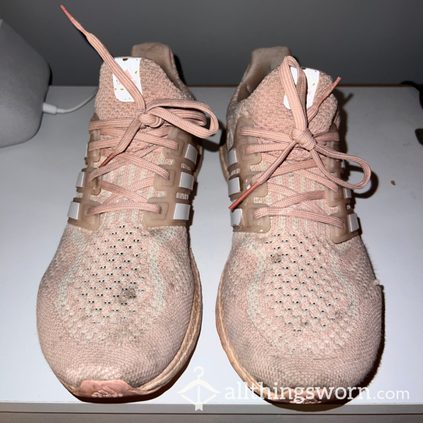 Very Worn Women's Pink Sneaker Sized 7 UK