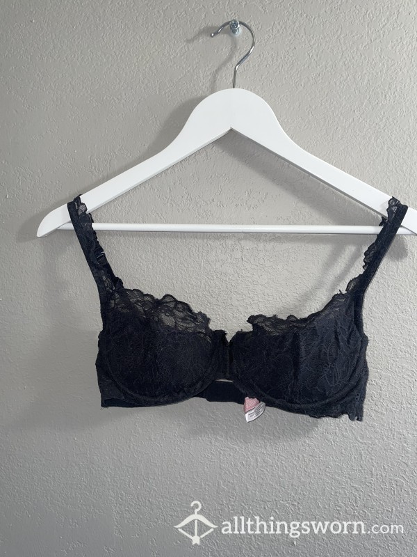 Sweaty Worn In Victoria’s Secret Black Lace Bra Size 34C