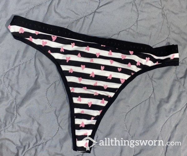 Victoria’s Secret B&W Striped 🩷 Thong