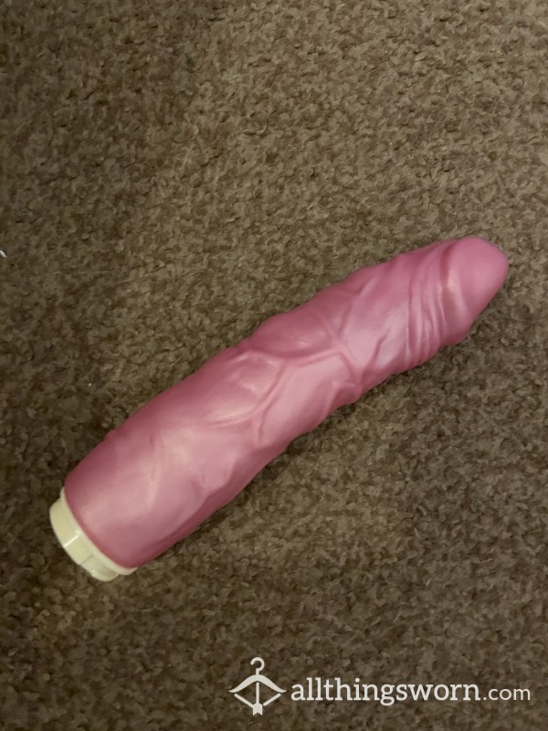 Video Clips Of Me Playing With Myself With This Dildo