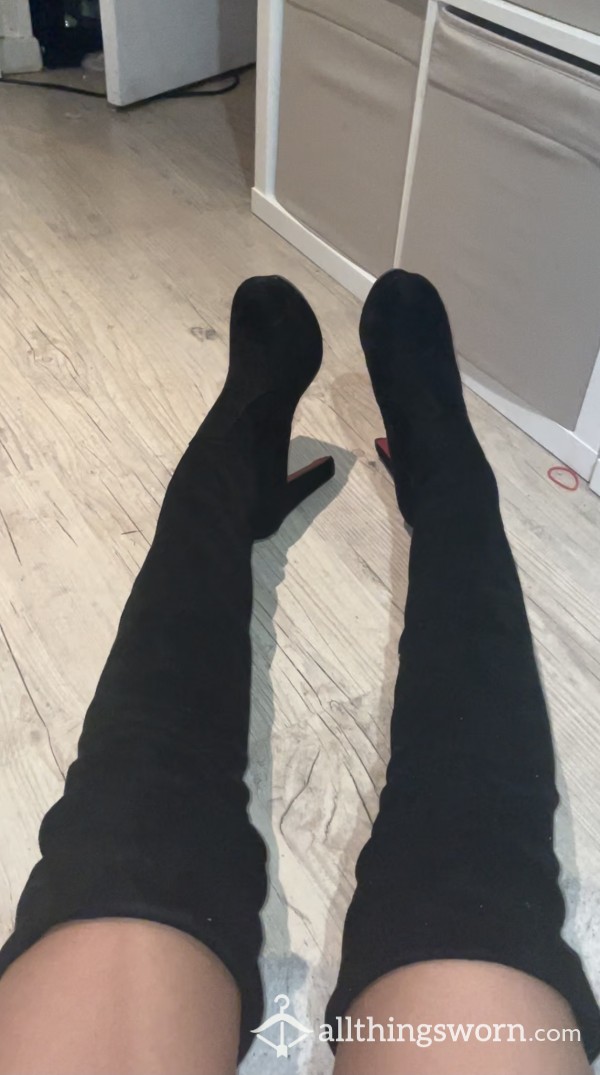Video Taking Off My High-heeled Boots, After Wearing Them For A Whole Day