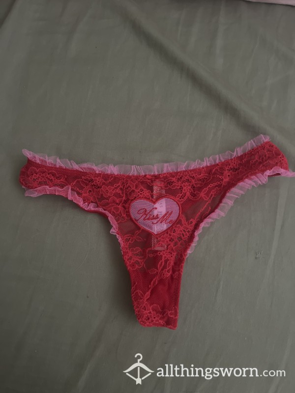 Vitoria Secret Pink And Red Valentine’s Day Thong