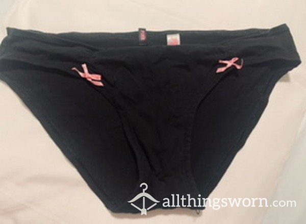 From The Drawer: VS Basic Black With Pink Bows
