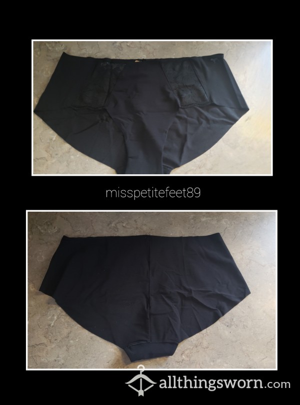 *SOLD* VS Black Hiphugger Cheekies With Lace