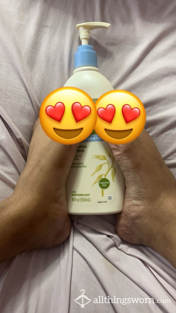 Watch Me Lotion Both Feet For Almost 2 Mins