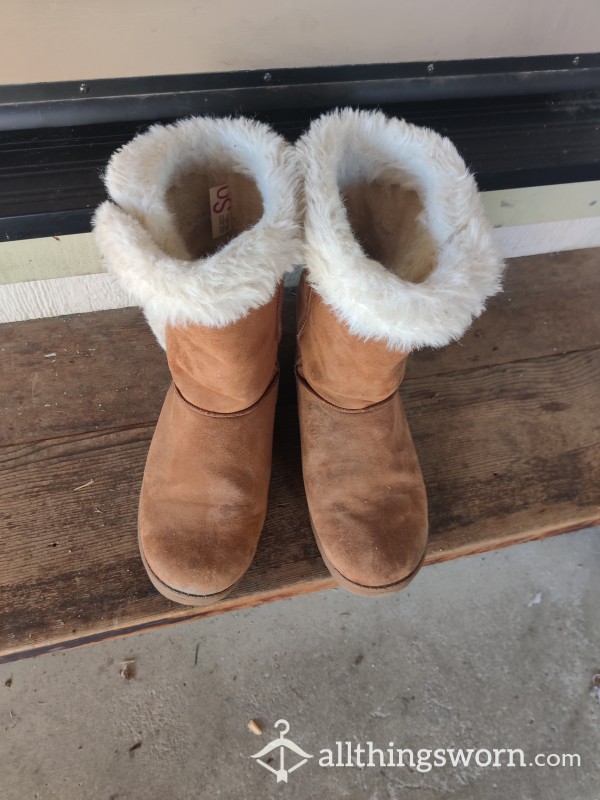 Well Loved Smelly Winter Boots (free Shipping)