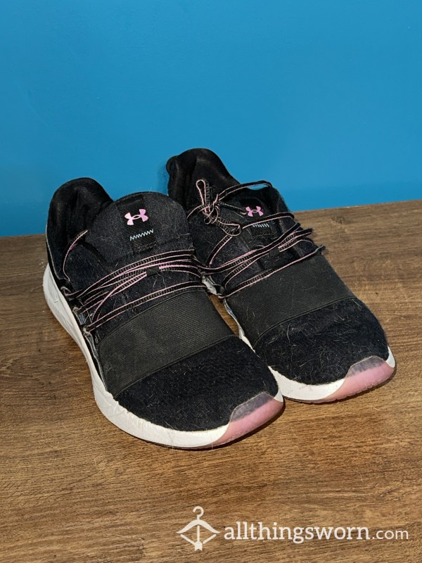 Well Loved UnderArmour Sneakers