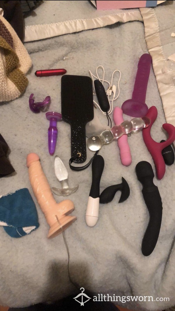 Well Used Vibrators, Used By Me And My Gf 🤤