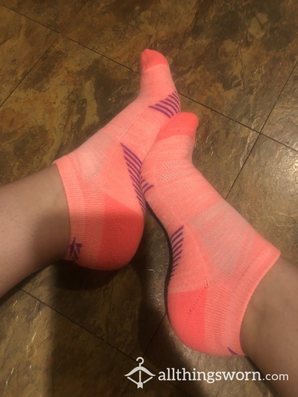 Well Worn Avia Ankle Socks 🧦