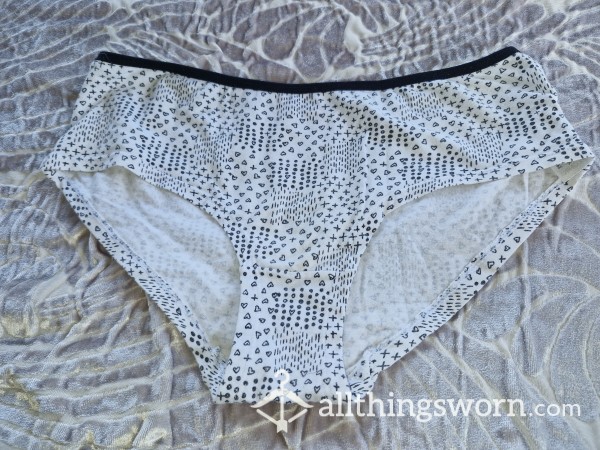 Well- Worn Black And White Cotton Full Backs - Patterned