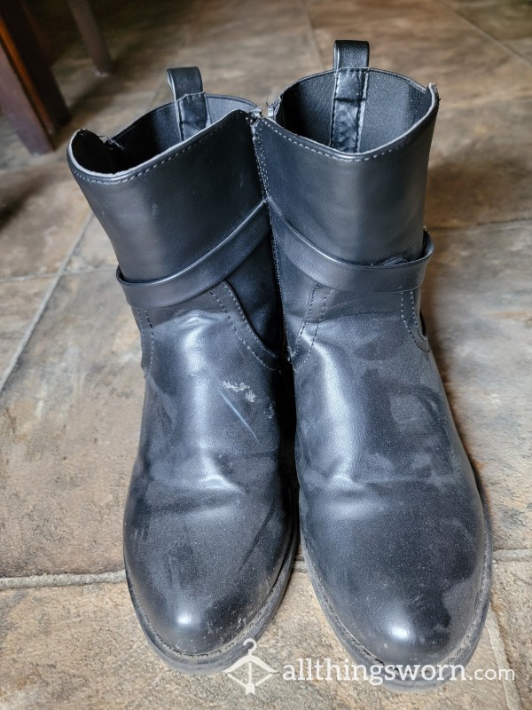 Well-Worn Black Boots (Size US 8.5)