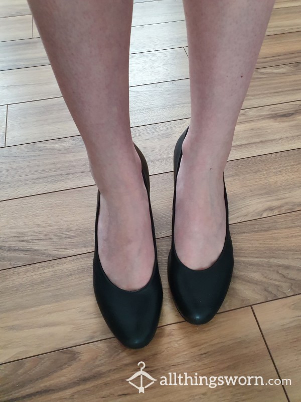 Black Faux Leather Pumps From Gabor