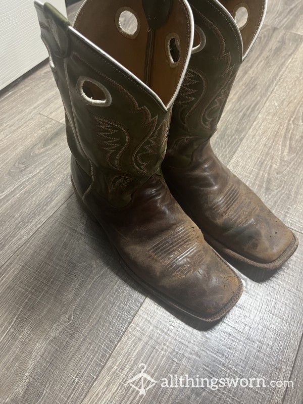 Well Worn Cowgirl Boots