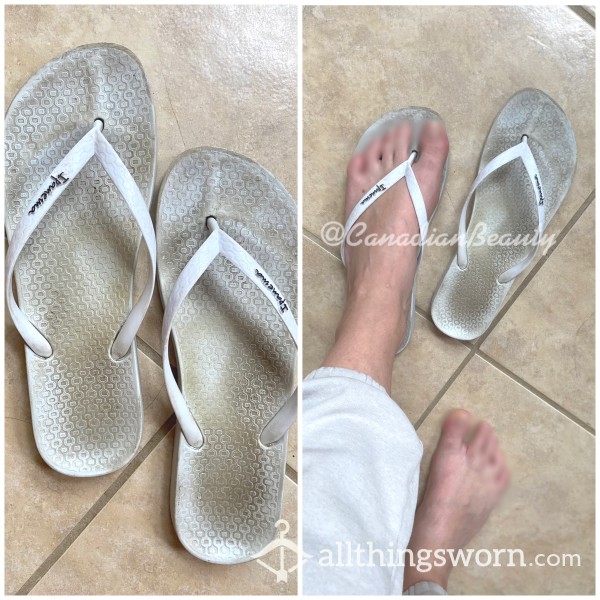 Well Worn Dirty White Flip Flop Sandals. Size 9 US