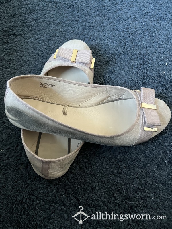Well Worn Filthy Peach Size 7 Flats