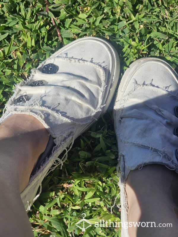Well Worn Low Top White Sneakers